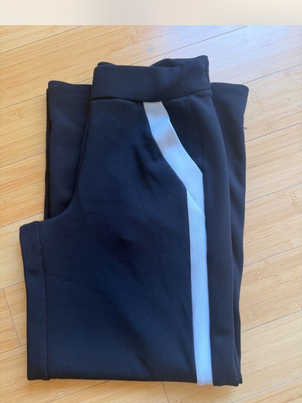 Spanx Air Essential Tracksuit - Picture 2 of 6
